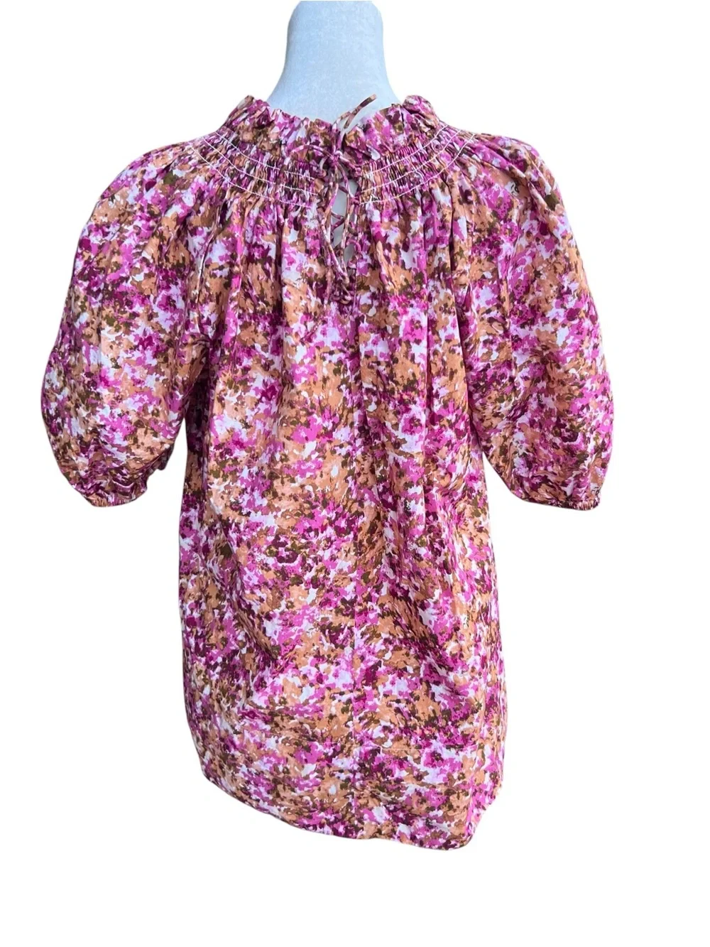 J. CREW Smocked neck puff-sleeve top in faded floral Sz S